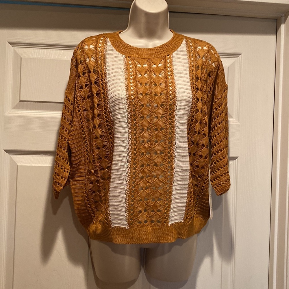 Cielo sweater, perfect for any season.
